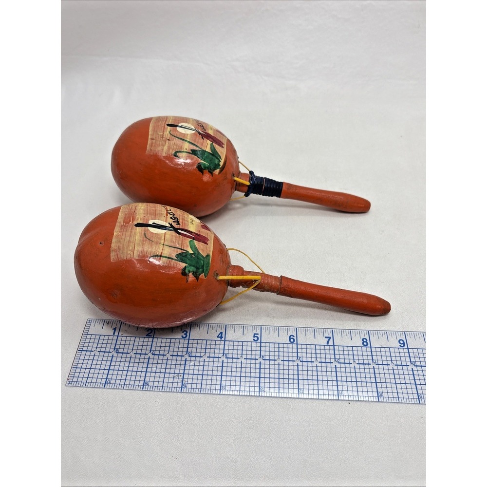 Hand painted Mexican Folk Art Terracotta Clay Mask Wall Hanging And Maracas Vtg - Picture 7 of 8